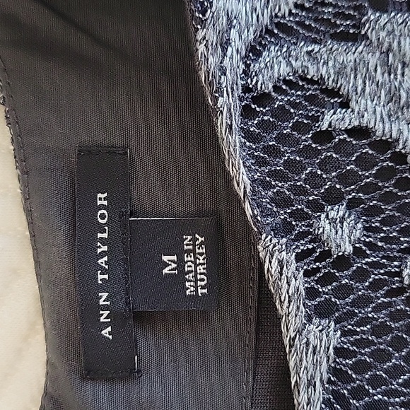 3 For $15 EUC Ann Taylor Lace and Pleated Top - Picture 4 of 7